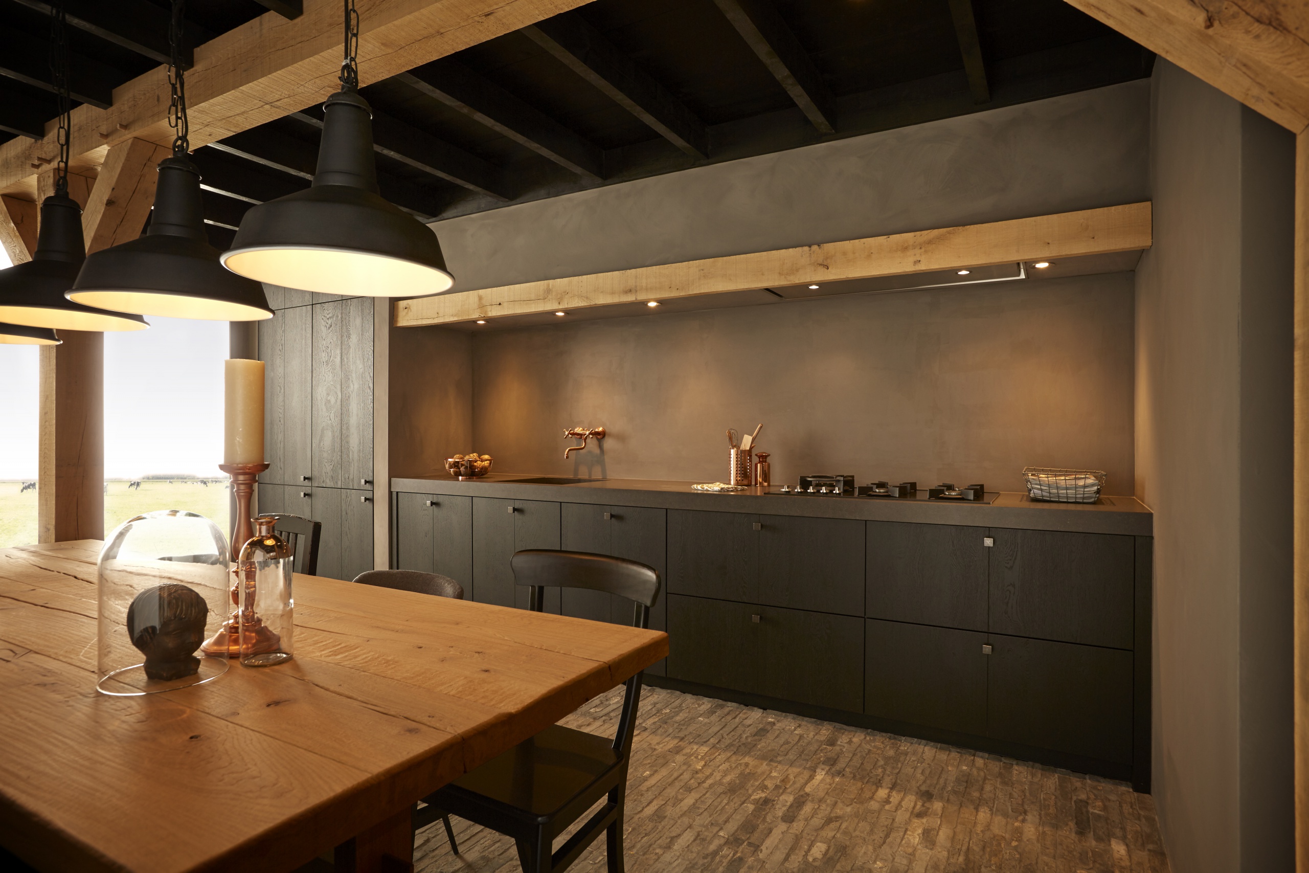 Keller landelijk modern keuken uitgevoerd in Zuylen NCS kleur zwart